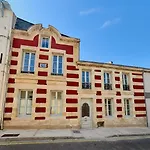 Grand De Gamme Avec Baignoire